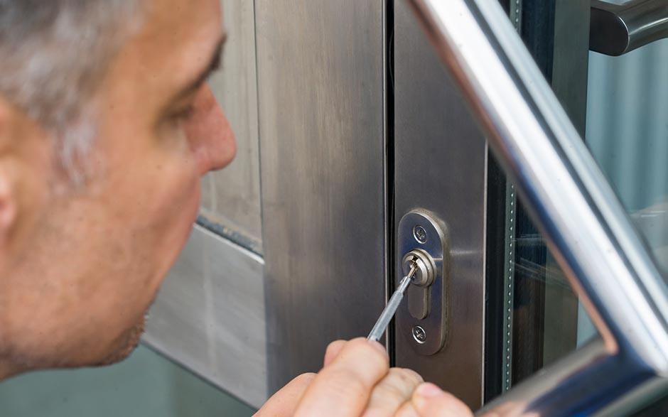  serrurier porte claquée Paris 13